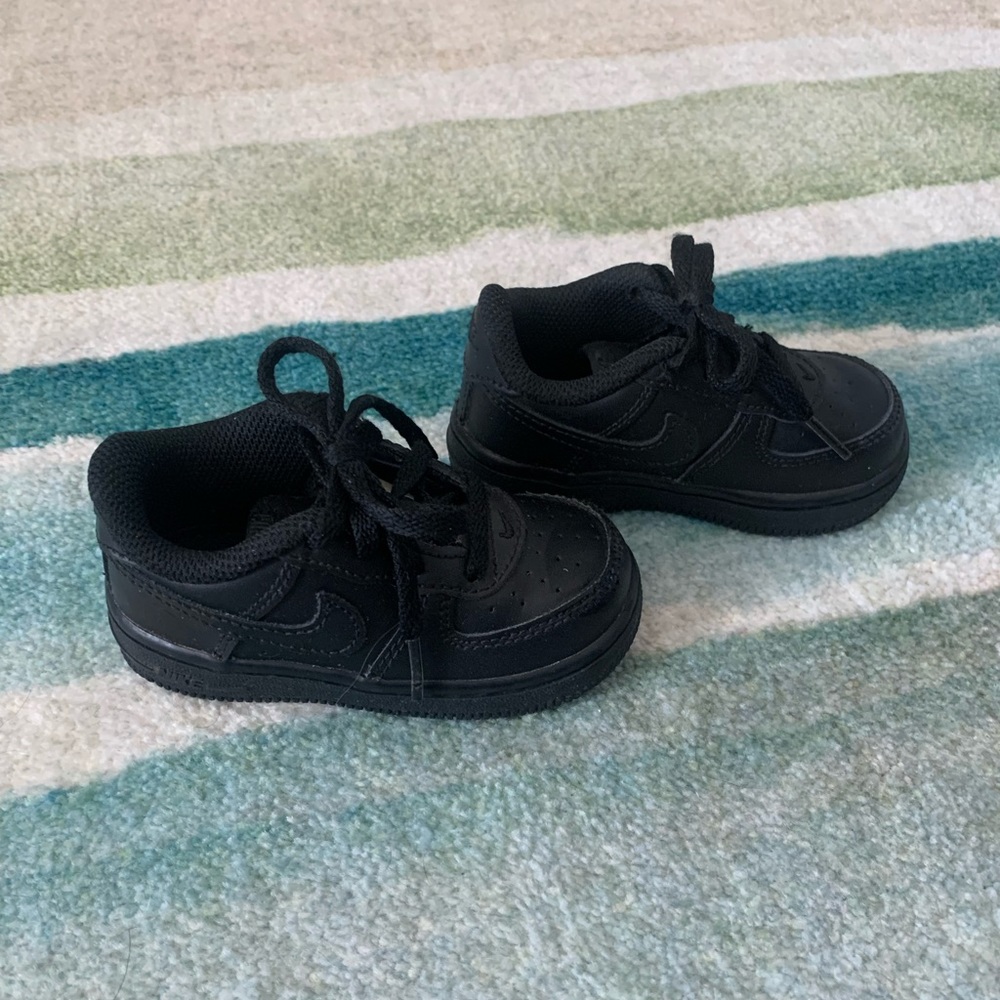 Nike Air Force 1 Black leather